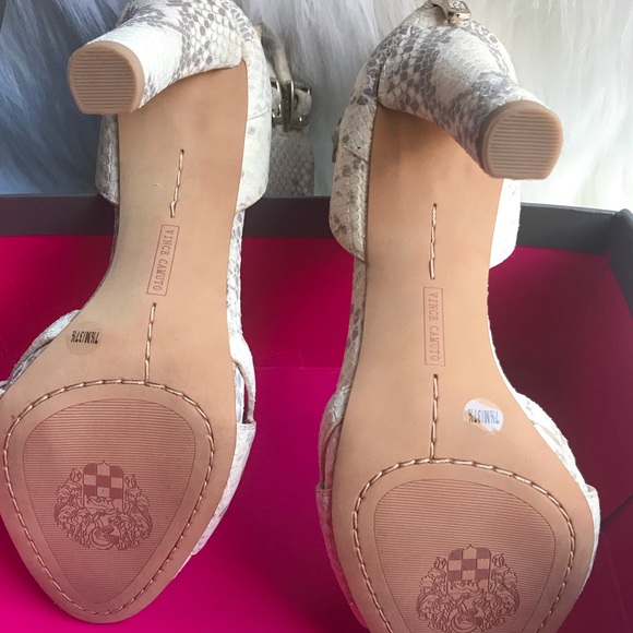 Vince Camuto | snake print Neutral heel - Picture 3 of 7